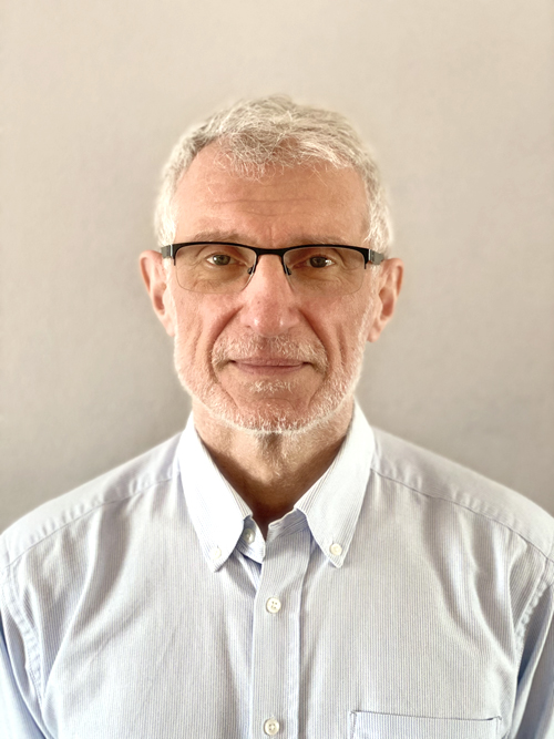 MUDr. V&aacute;clav Vacek